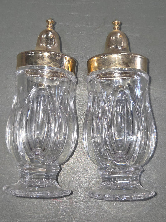 Vintage Lead Crystal Footed Salt and Pepper Shaker Set Gold Colored Lid sp6