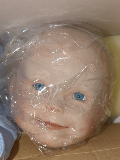Edwin M. Knowles Yolanda's Picture Perfect Babies Amanda new In Box life-like realistic real baby doll