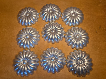 Vintage Sandbakkel Small Aluminu. Tins Molds Cups Pans Set of 9 3" x 1/2" al61