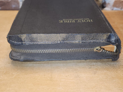 Vintage Hardcover Zipper The Holy Bible Red Letter Edition vb03