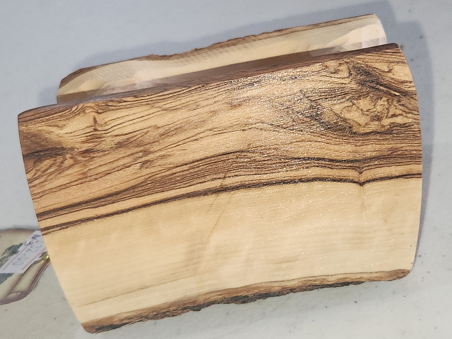 Small Grotto nativity carved in olive wood Branch - 3"x5" n3