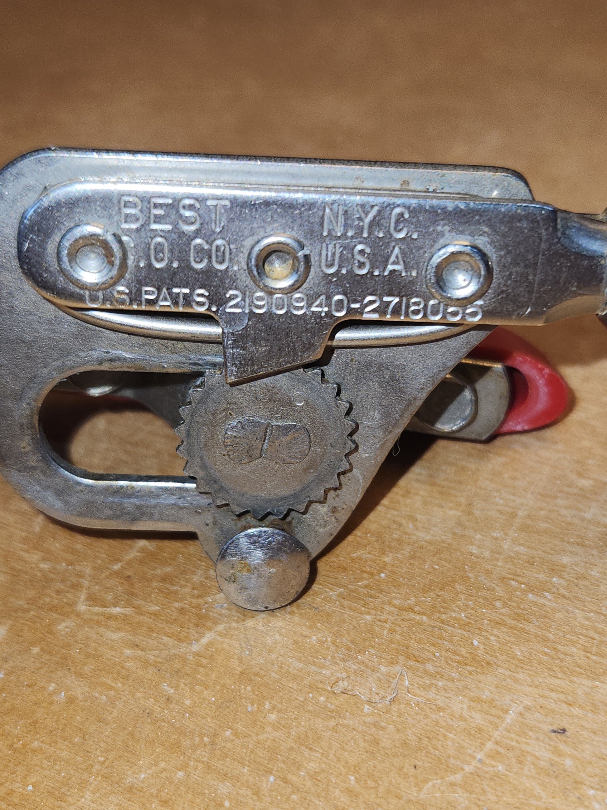 Vintage Manual Hand-crank Can Opener Best Co. N.Y.C U.S.A US Pats. 2190940-2718055 kt60