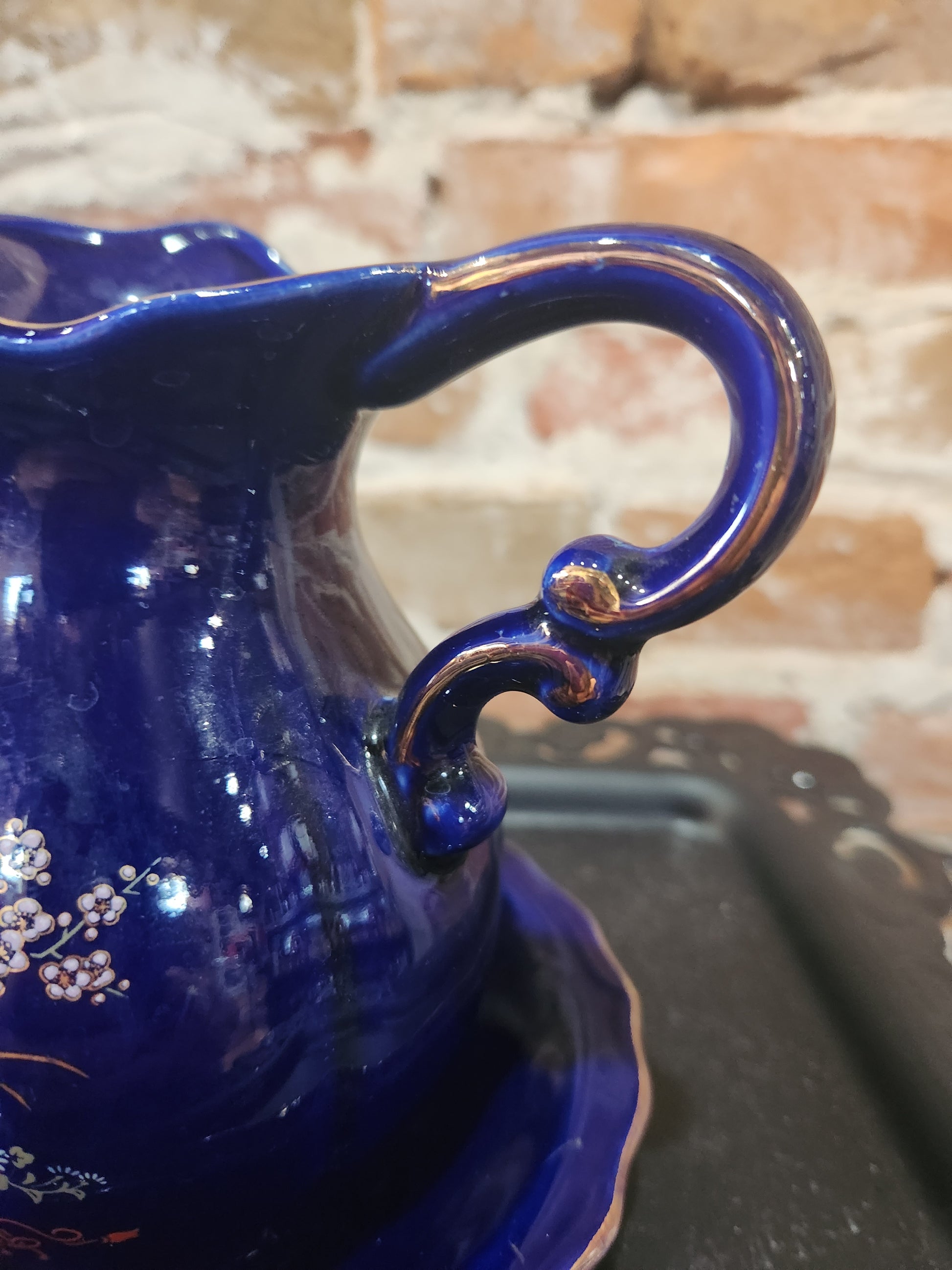 Porcelain Small Pitcher Bowl Set Taiwan Blue Floral Gold Trim Accent pit23 CLEARANCE