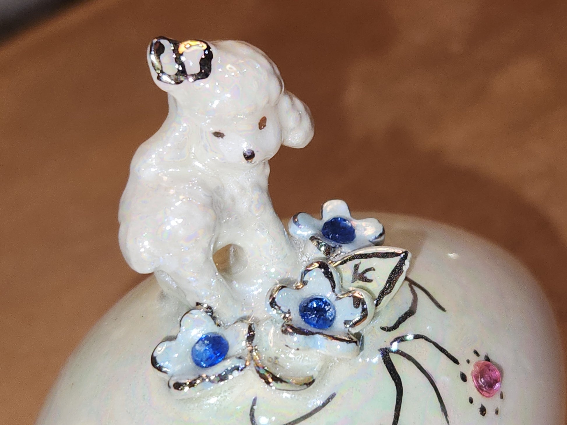 Vintage Porcelain Egg with 3D Lamb Butterfly Flowers and Leaves Gold Accents. Eg9