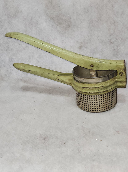 Vintage Old Green Potato Ricer Dirty Mint Green Handle Universal No Makers Mark kit920