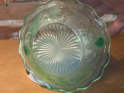 Vintage Westmoreland Uranium Glass Basket Candy Dish Grapes Vaseline Glows ug61
