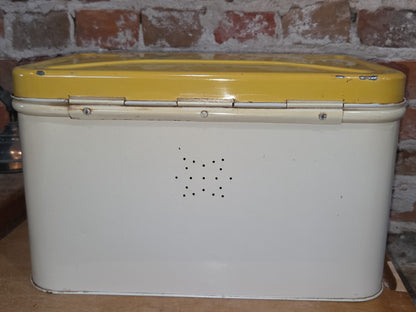 Vintage Decoware Metal Bread Box Hinged Lid Pinecones Yellow Cream AS IS tbb4
