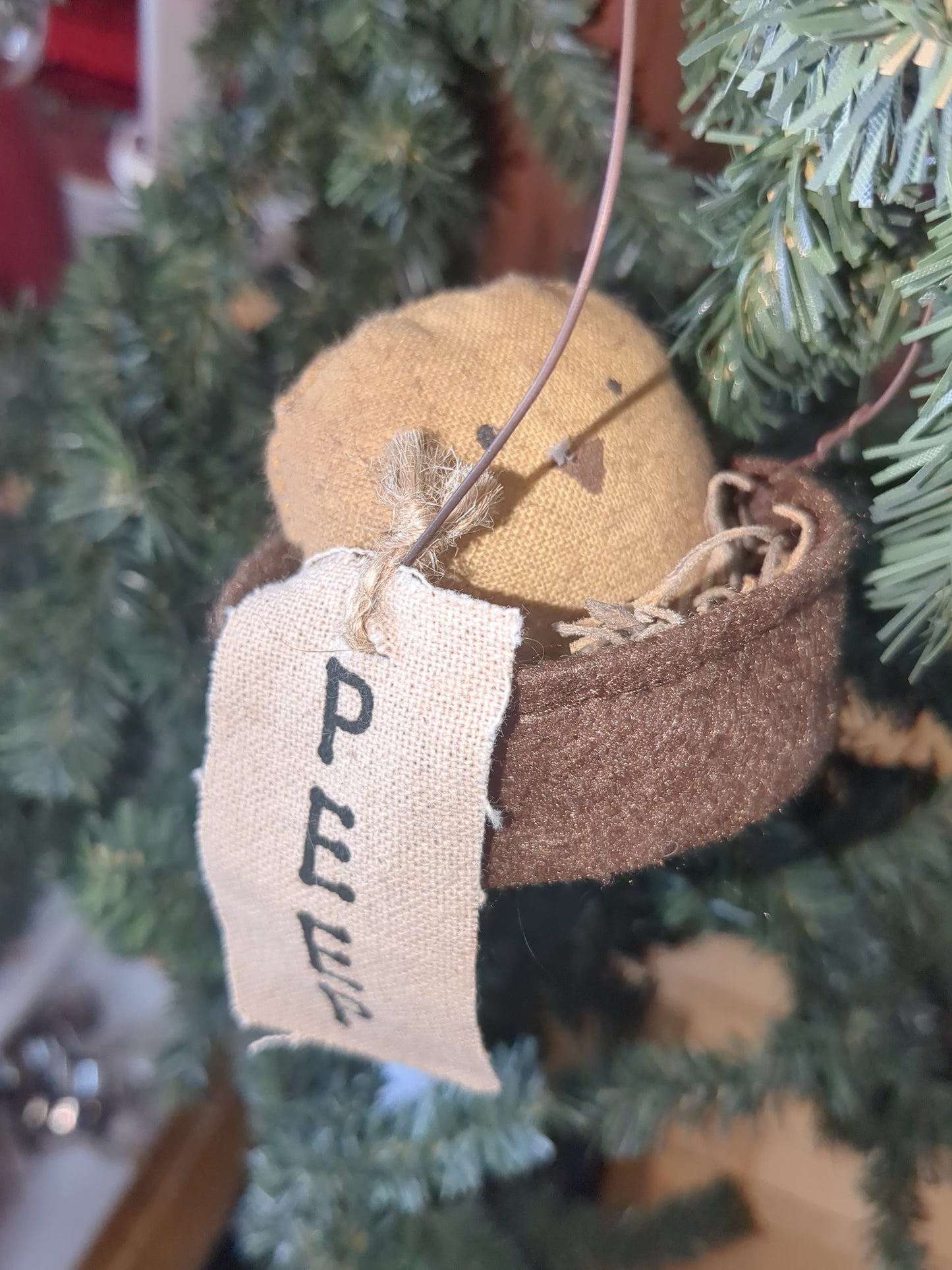 Primitive Fabric Chick in Peep Basket O199