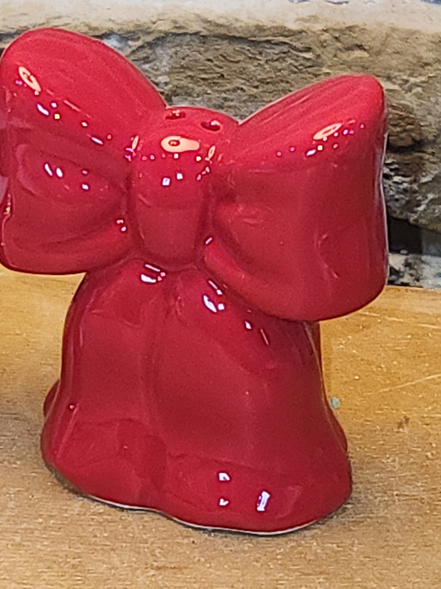 Salt and Pepper Shakers Ribbons Bows Red and Stripped sp13