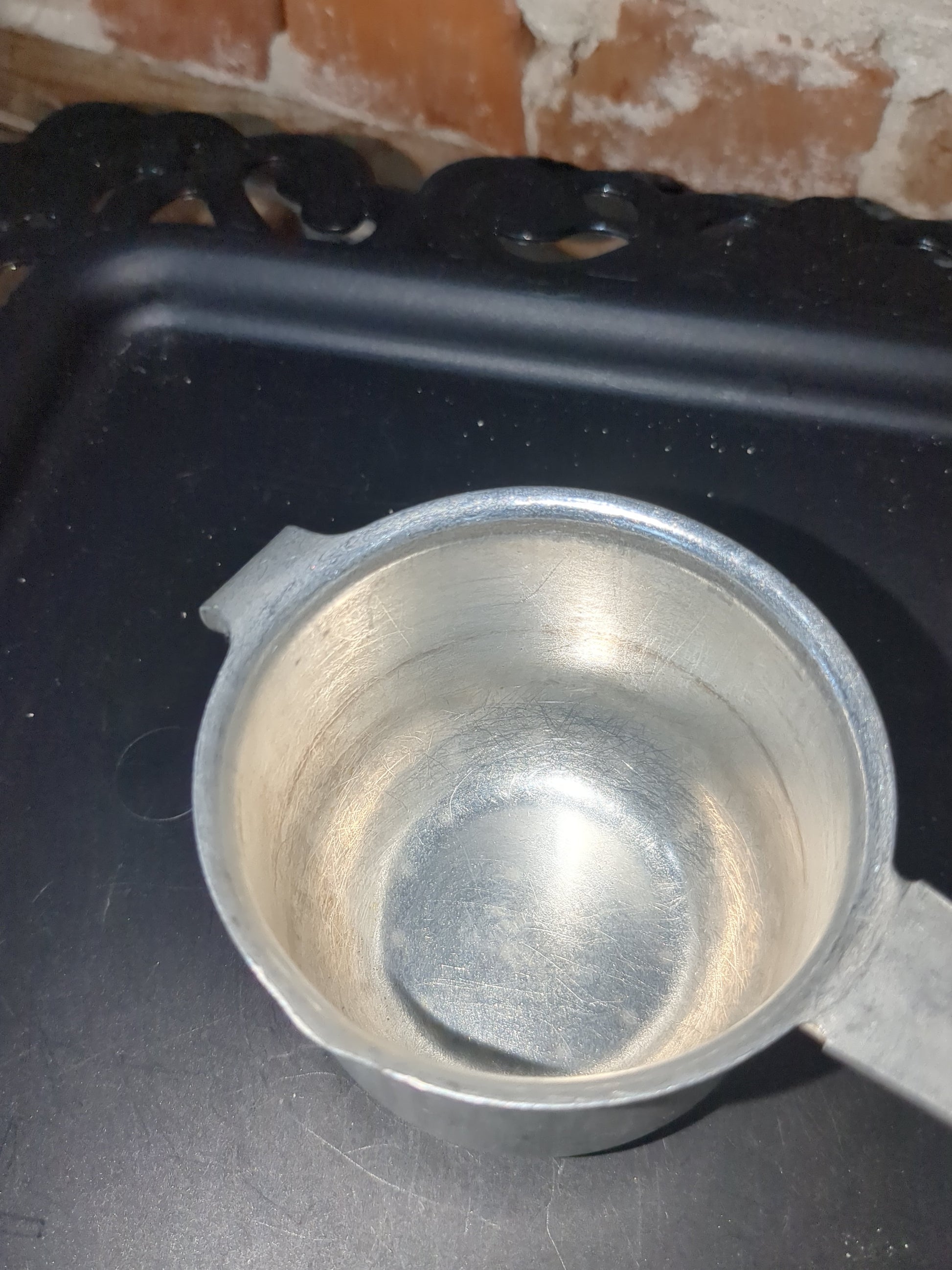 Vintage Sauce Melter with Strainer Lid alu106
