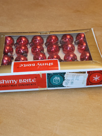 Vintage Shiny Brite 24 Red Mercury Glass Feather Tree Ornaments 1/2 inch 15mm bo123