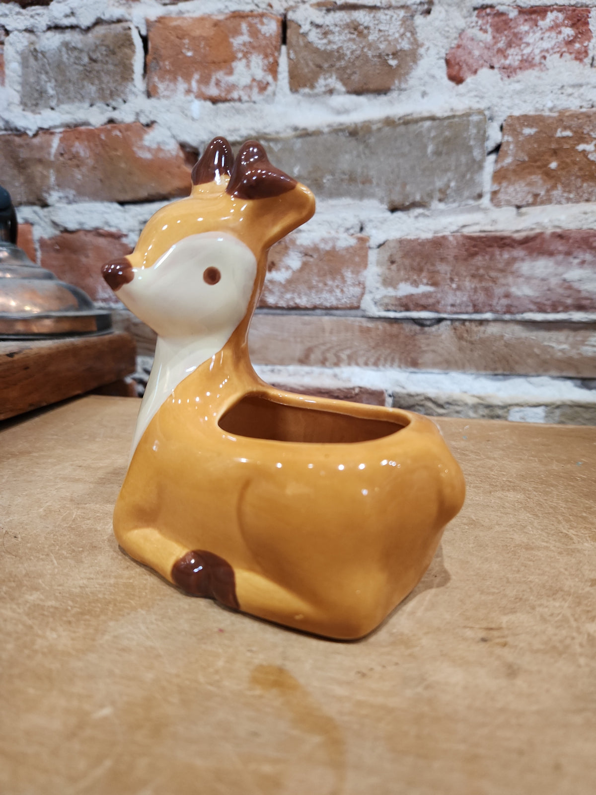 Dexter Ceramic Planter Sitting Deer Reindeer pl49