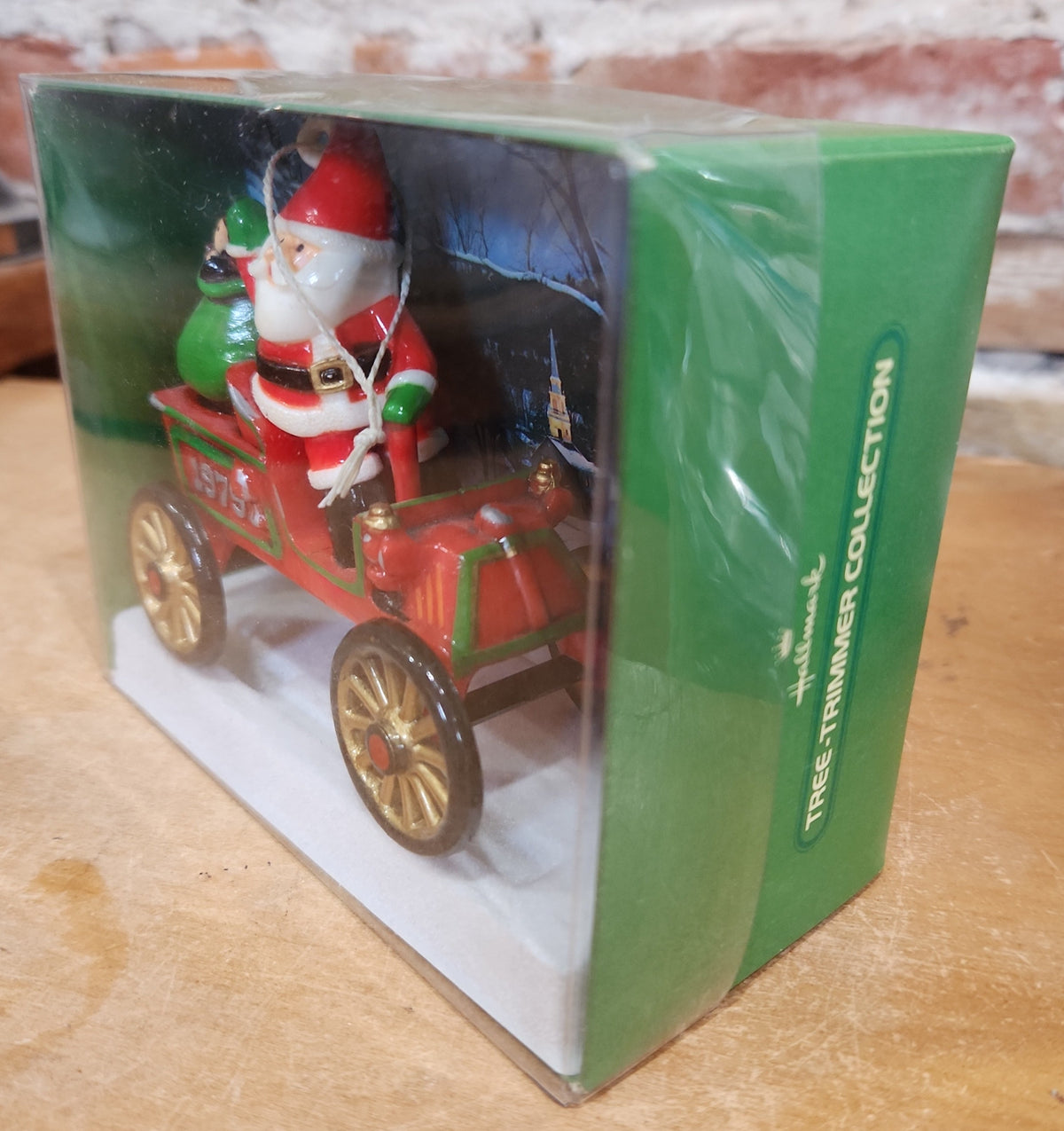 Hallmark 1979 Here Comes Santa Santa's Motor Car Ornament; #1 in Series;