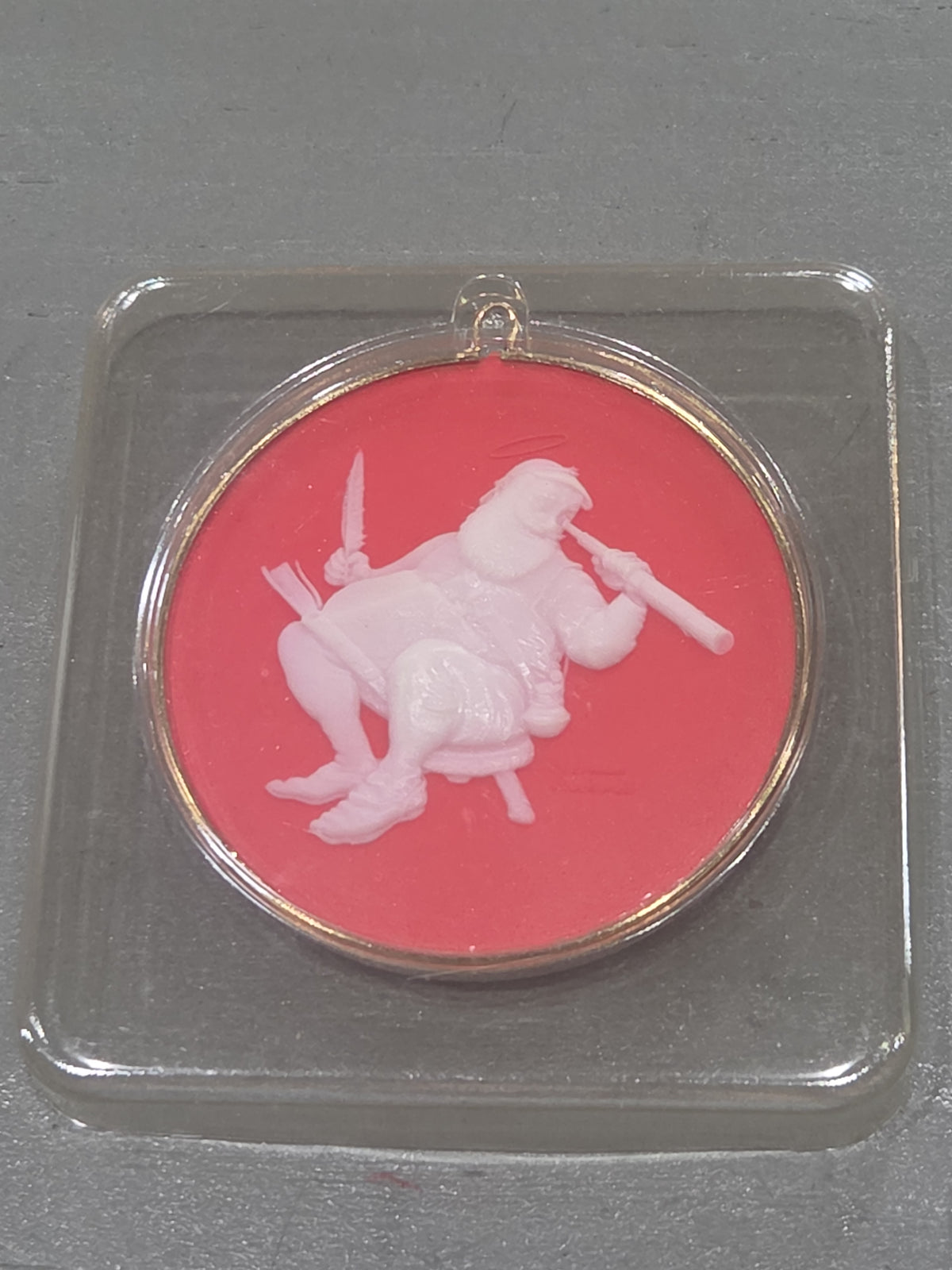 Vintage Hallmark Keepsake Norman Rockwell Cameo Ornament 7th in Series 1986