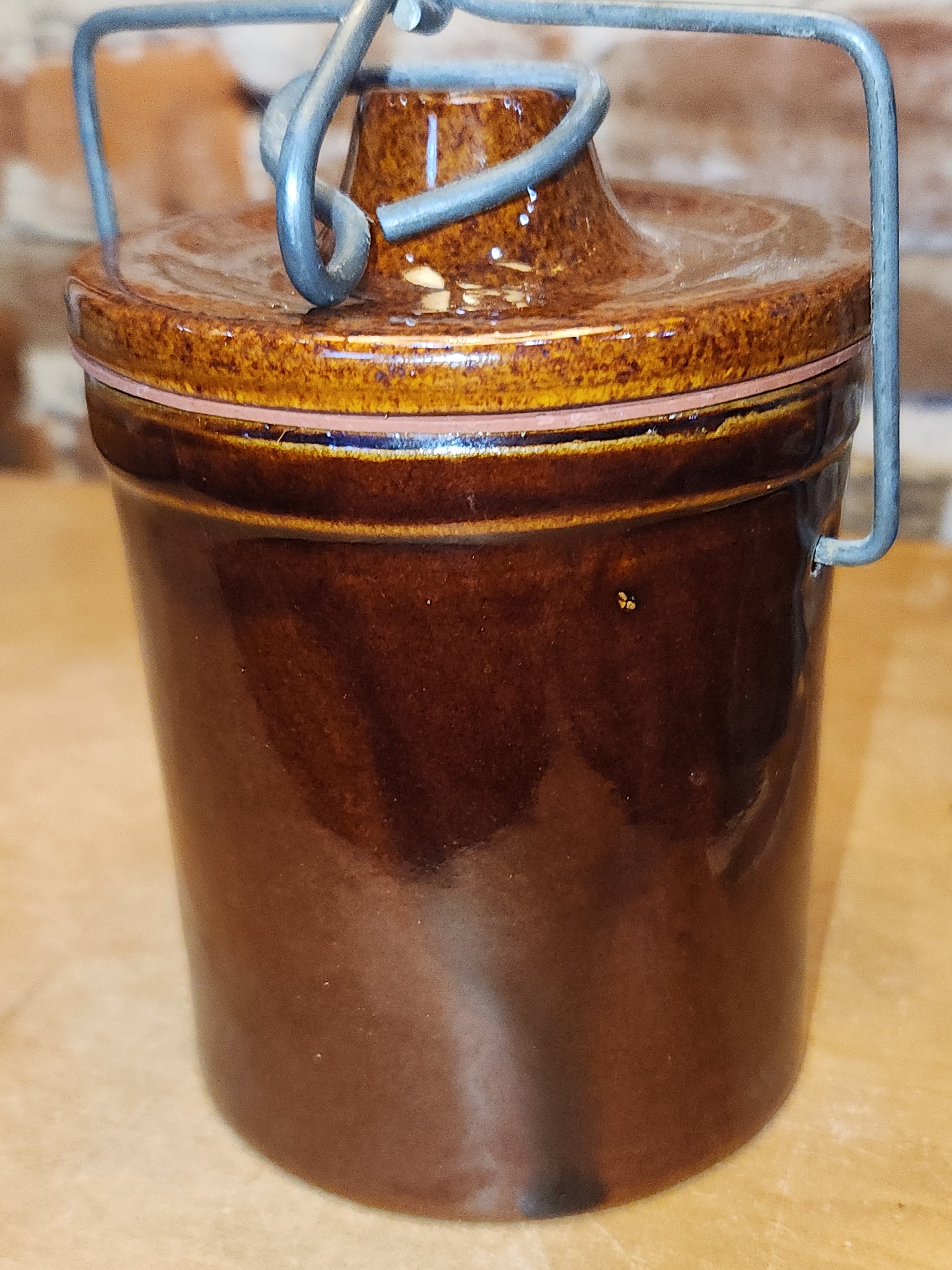 Vintage Brown Pottery Crock Lid and Metal Bail pot52