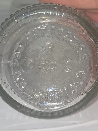 Vintage Empty Marrow's Mar-O-Oil Clear Glass Shampoo Bottle Chicago Ill No Cap vb44