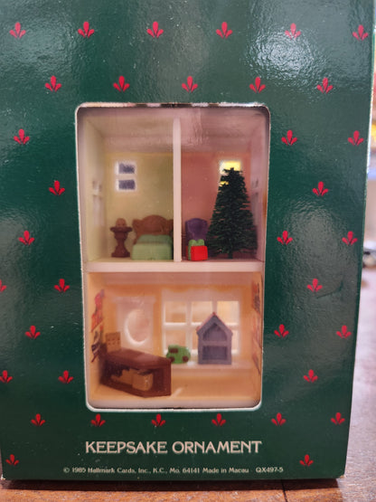 HH1985 toy shop Ornament Hallmark Nostalgic Houses