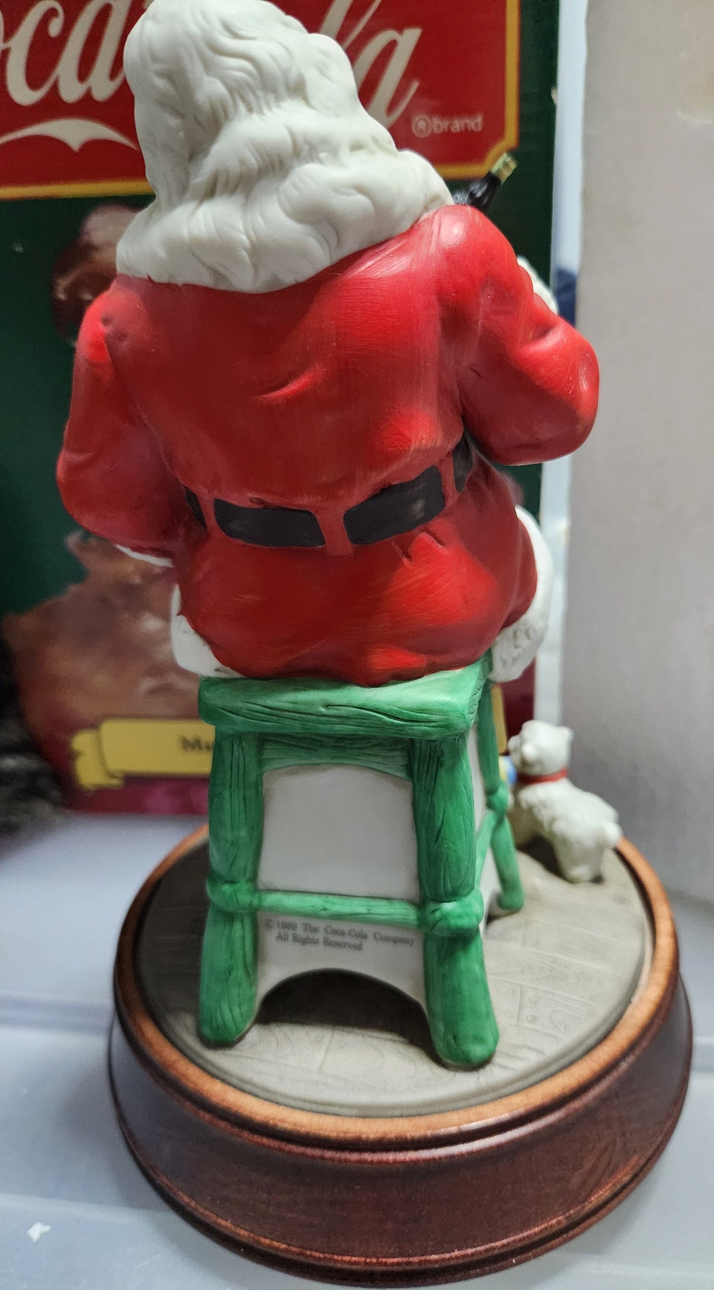 1990 COCA-COLA Coke Santa Music Box Wood Base By Willitts Galleries cc81 music box does not work
