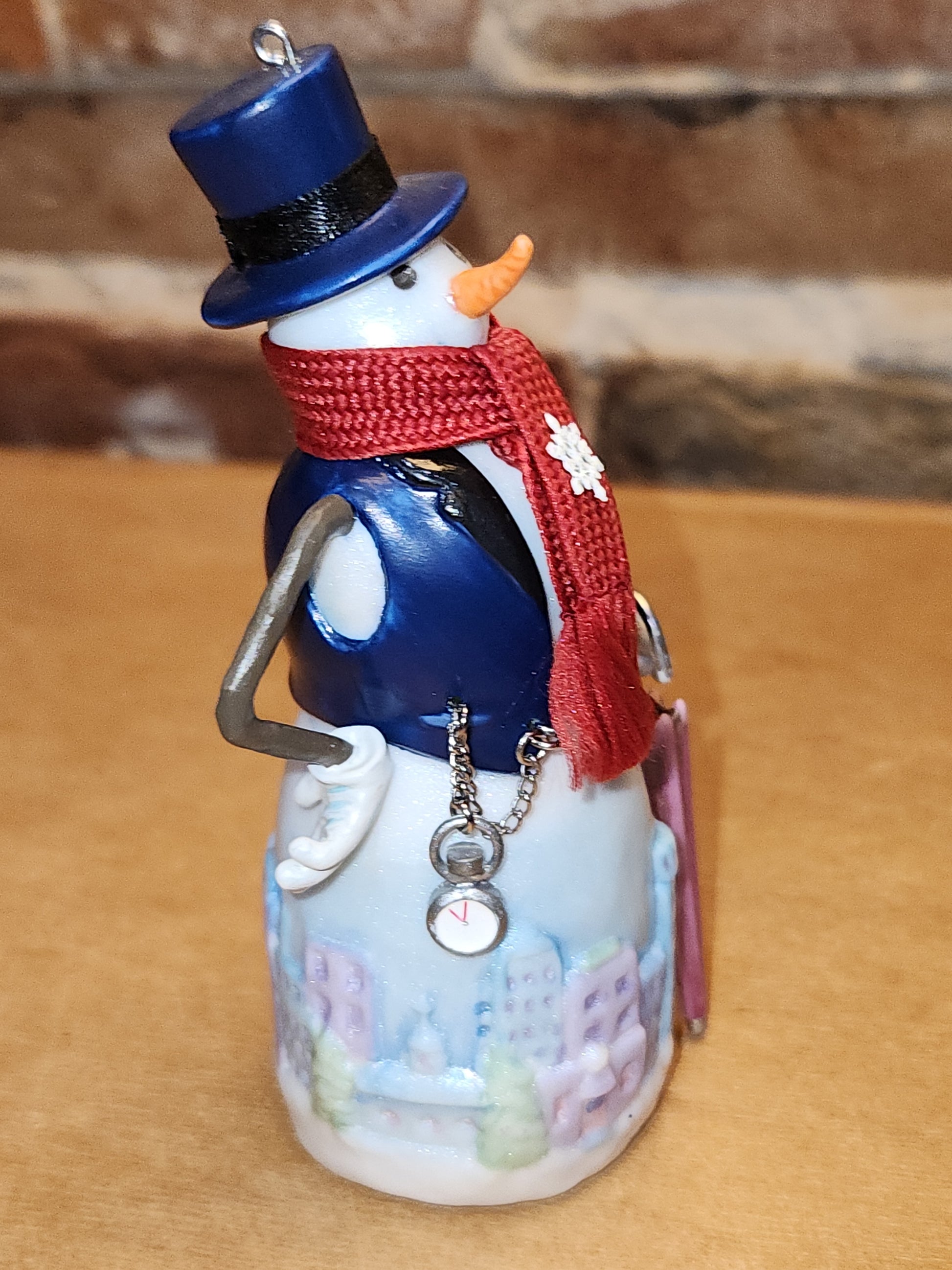 Vintage Hallmark Keepsake Ornament Skylar A Woolscarf 1st in Snowtop Lodge Series 2005 NO BOX hm81