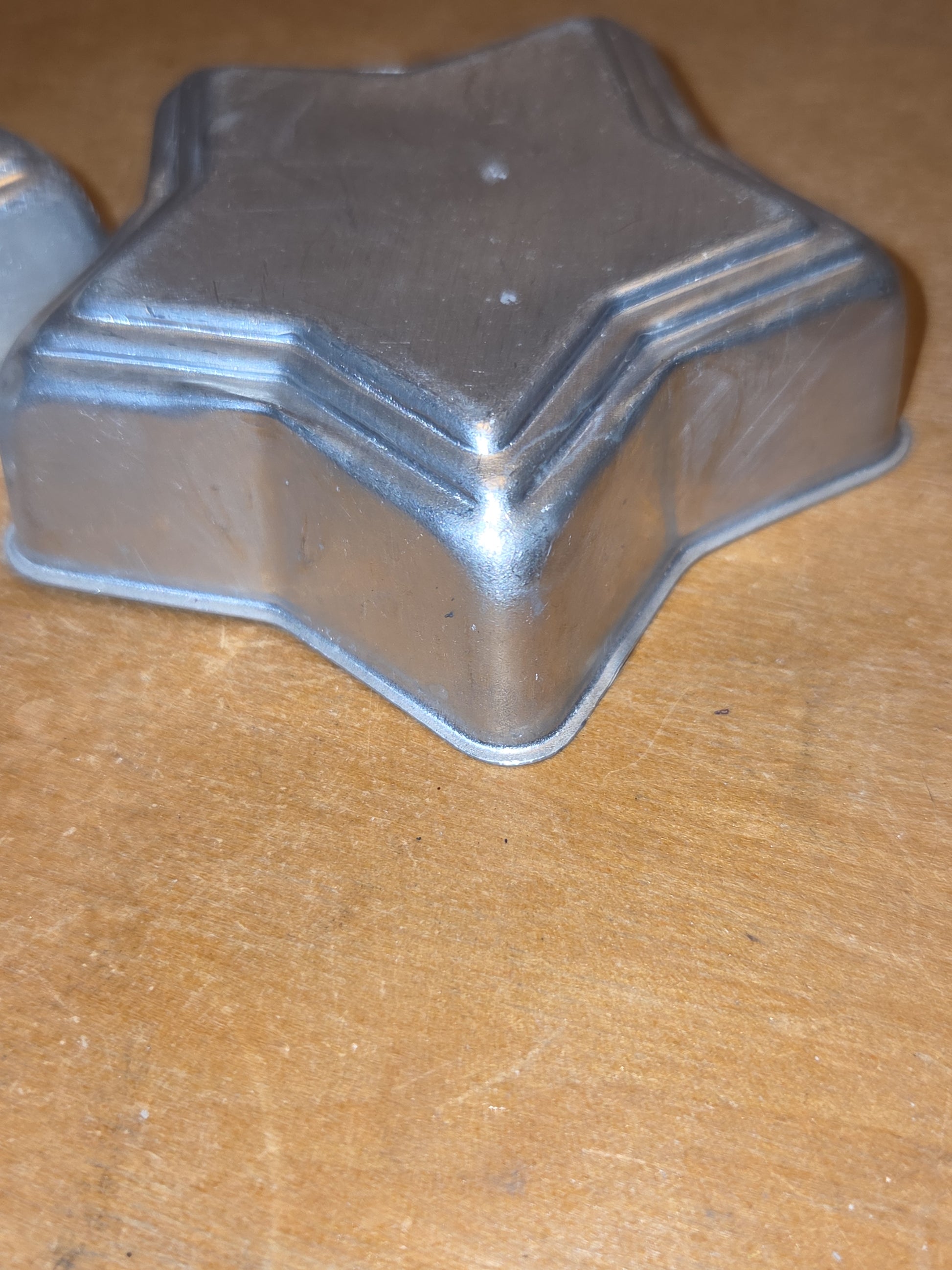 Vintage Star Aluminum Tins Molds Cake Tart Set of al51