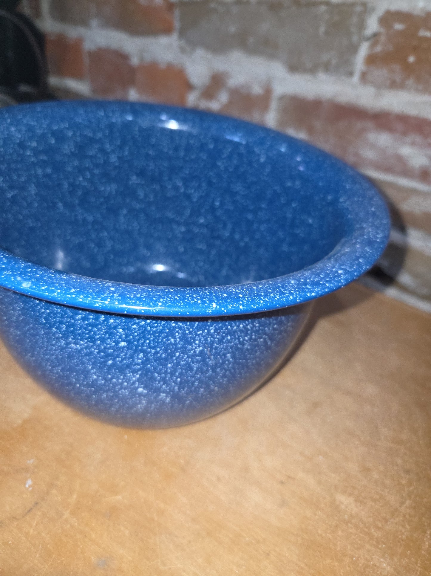 Blue-Speckled Enamelware Chamber Pot NOT VINTAGE ew453