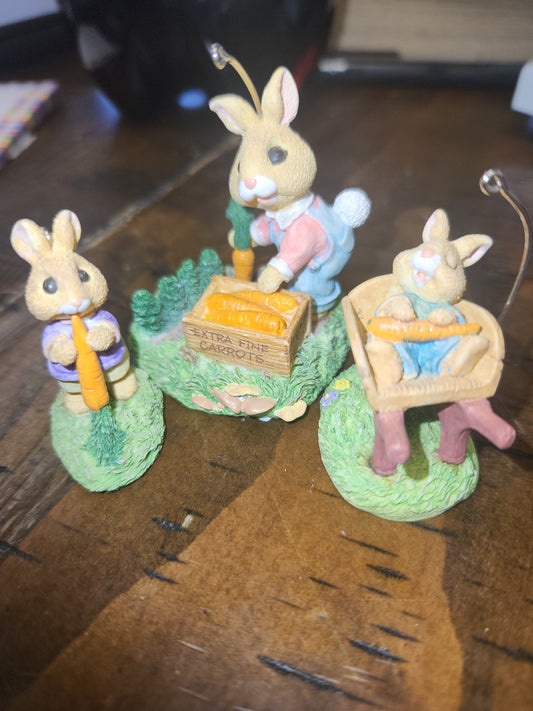 Vintage Hallmark Keepsake Ornament Bumper Crop Bunny Spring Carrots Set of 3 1996 NO BOX Ho01