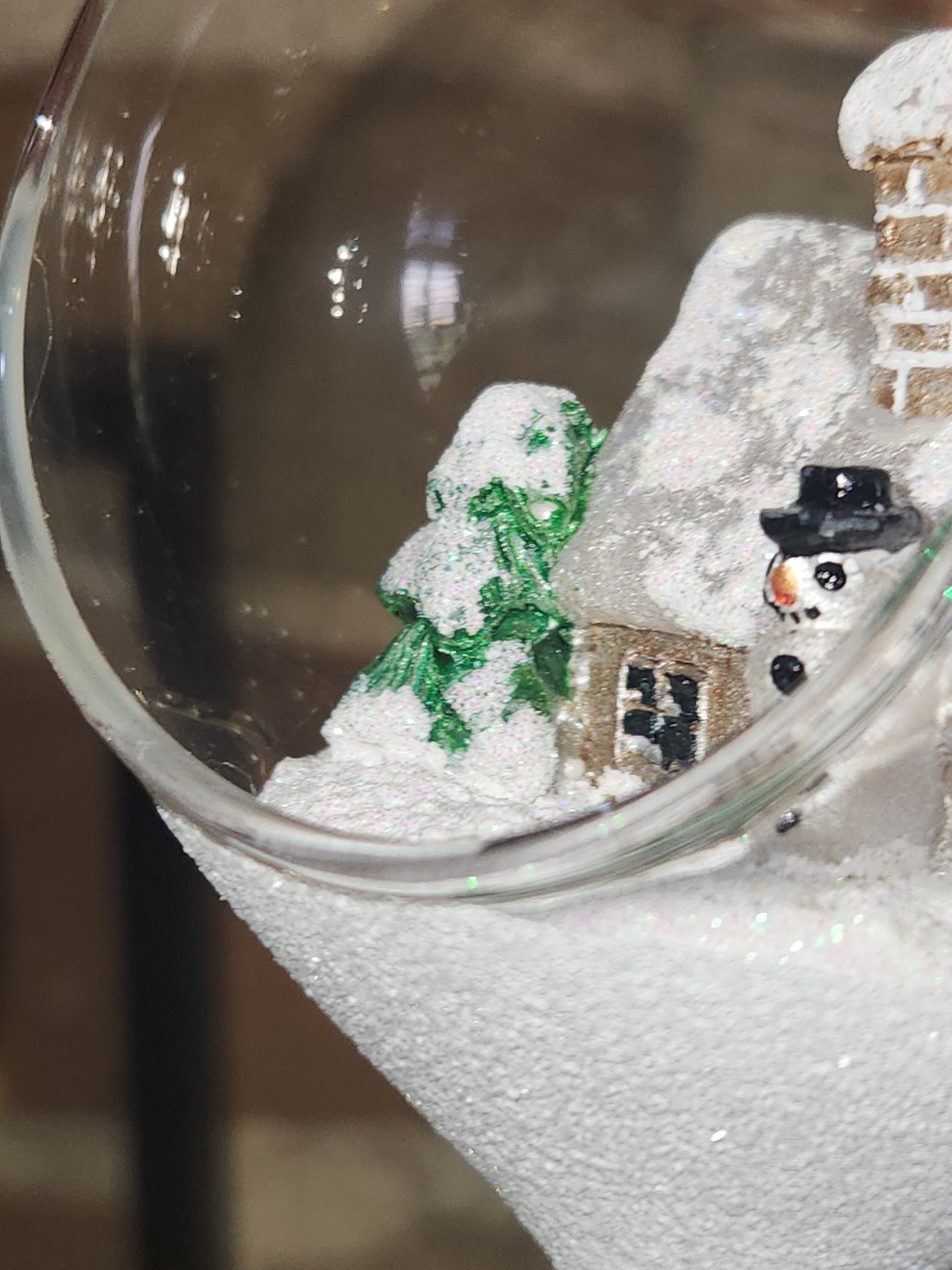 Ornament Winter House Terrarium