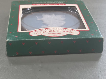 Vintage Hallmark Keepsake Norman Rockwell Cameo Ornament 8th in Series 1987