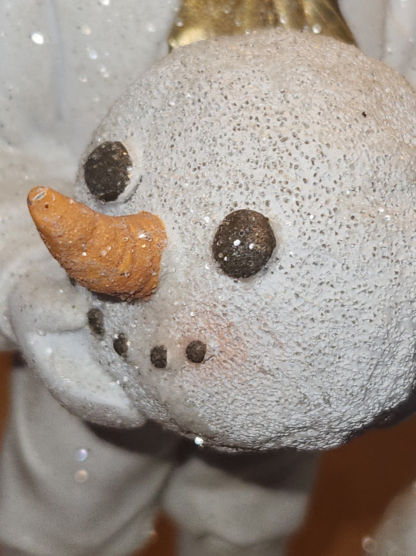 Kid Building Snowman Figurine Resin White Gold sm11