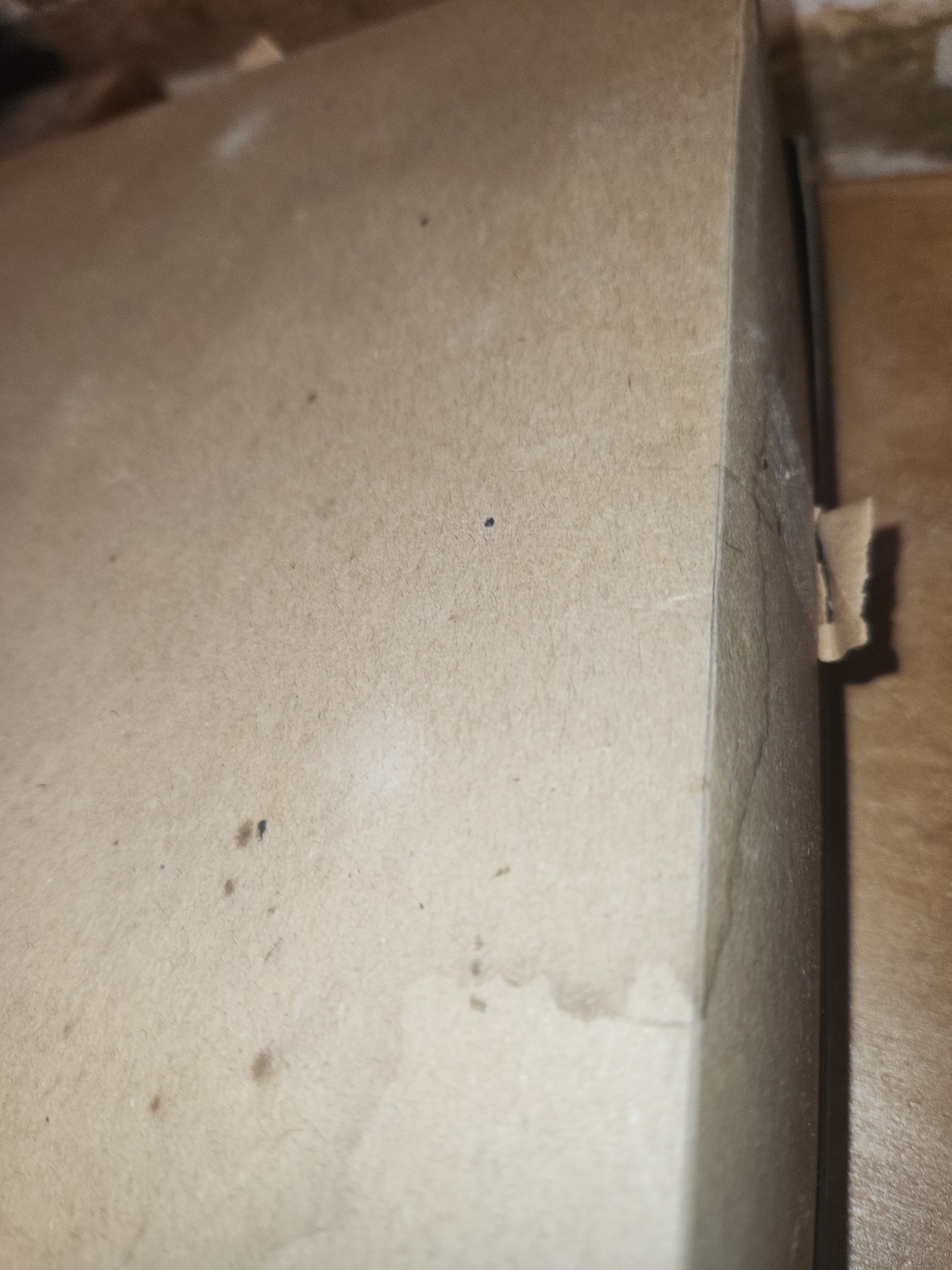 Vintage Shiny Brite 2 1/2" Red Ornaments in Box. Incomplete set. AS IS bo81