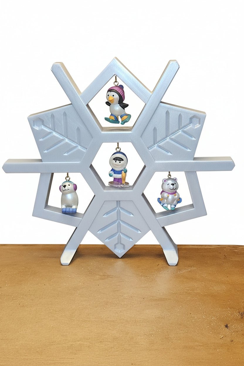 Vintage Avon Wee Winter Friends Display Stand Along With Set Of Four Wee Winter Friends Penguine, Seal, Polar Bear, Eskimo NO BOX ww67 CLEARANCE