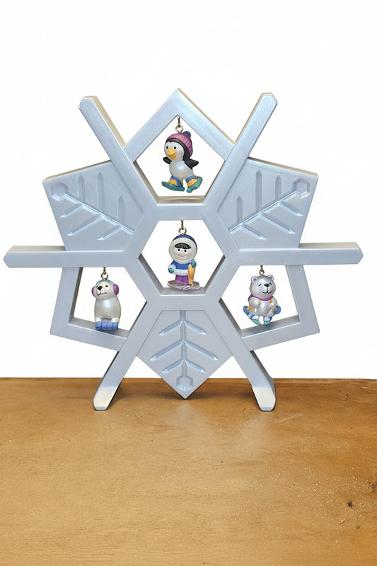 Vintage Avon Wee Winter Friends Display Stand Along With Set Of Four Wee Winter Friends Penguine, Seal, Polar Bear, Eskimo NO BOX ww67 CLEARANCE