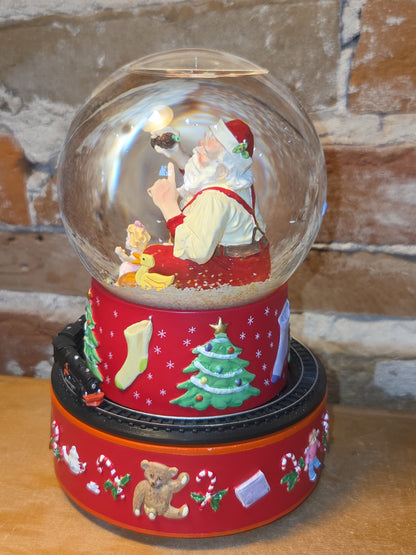 Hallmark Coca-Cola Coke Santa Christmas Musical Snow Globe Vintage Moving Train 2001 cc240