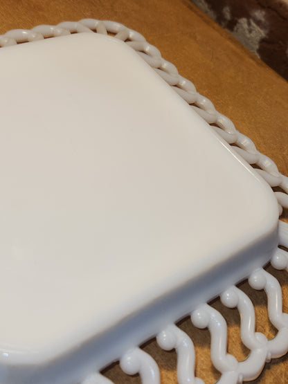 Vintage Westmoreland Milk Glass Square S Pattern Lattice Edge Plate mg121