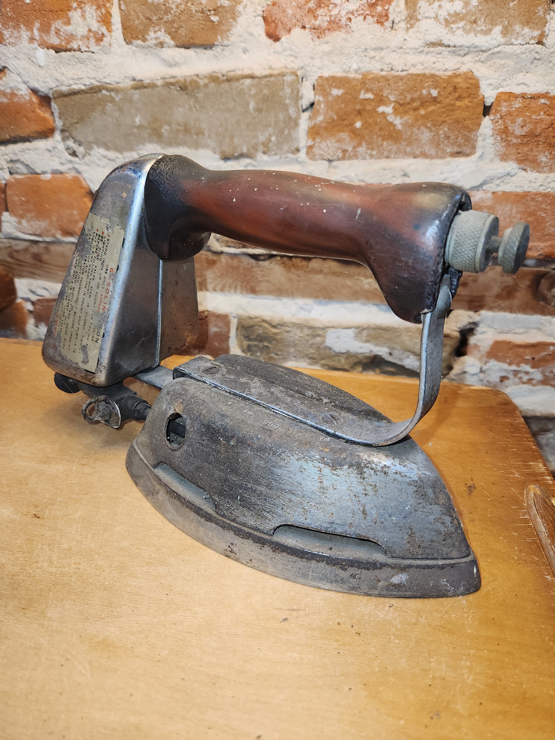 Vintage Gasoline Powered Montgomery Ward Quik Lightening Iron si4