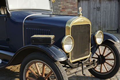 Vintage Antique Johnson & Johnson Tin Empty tin66