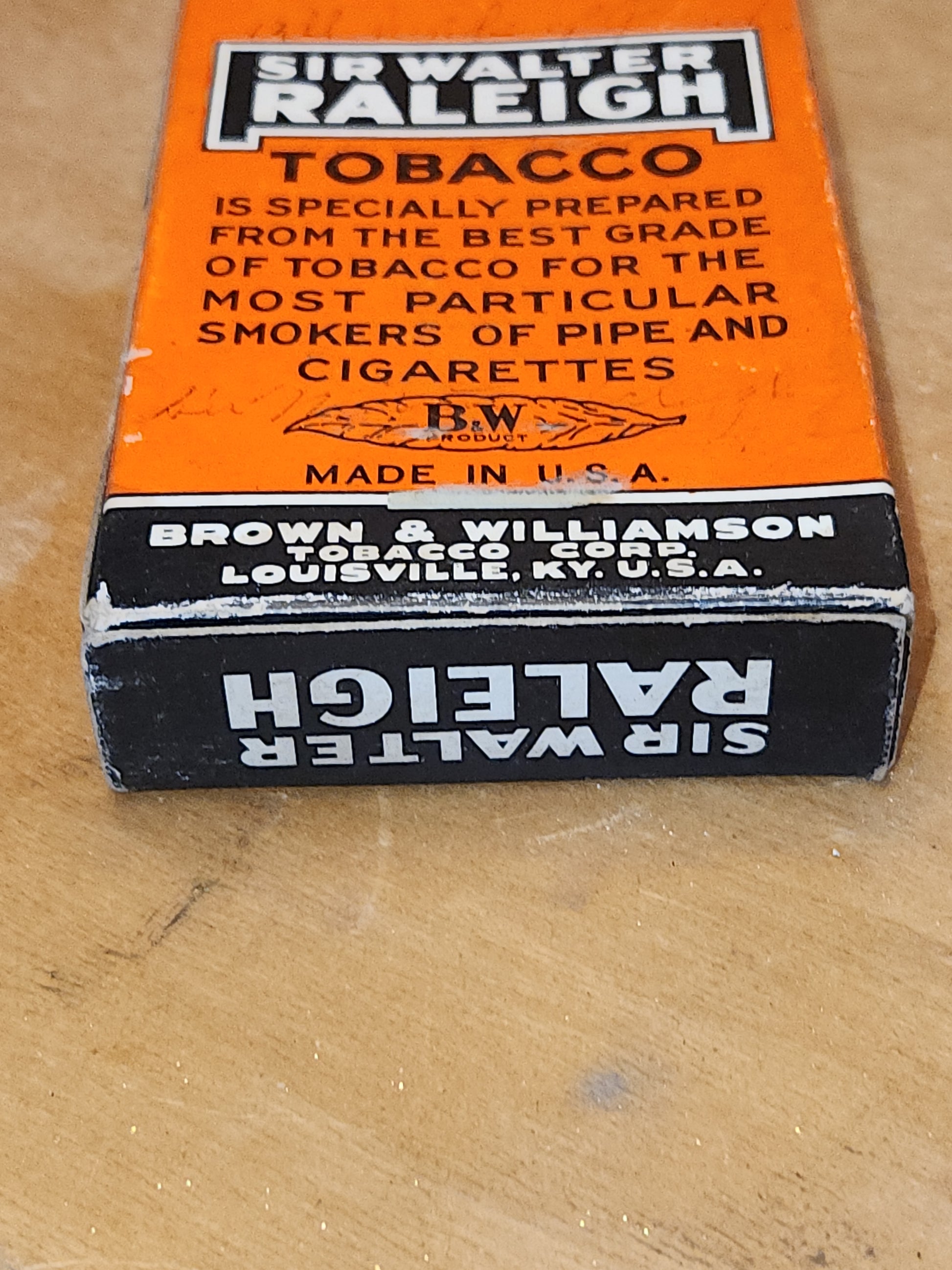 Vintage SIR Walter Raleigh Tobacco Packet Box Pack Pipe and Cigarettes Brown & Williamson Kentucky cig1