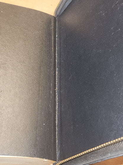 Vintage Hardcover Zipper The Holy Bible Red Letter Edition vb03