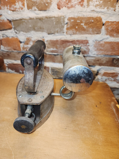 Antique Gasoline Powered Sad Iron American Gas Machine Co. Albert Lea Minnesota Patented 1912 si3