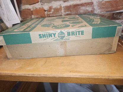 Vintage Shiny Brite 2 1/2" Red Ornaments in Box. Incomplete set. AS IS bo81