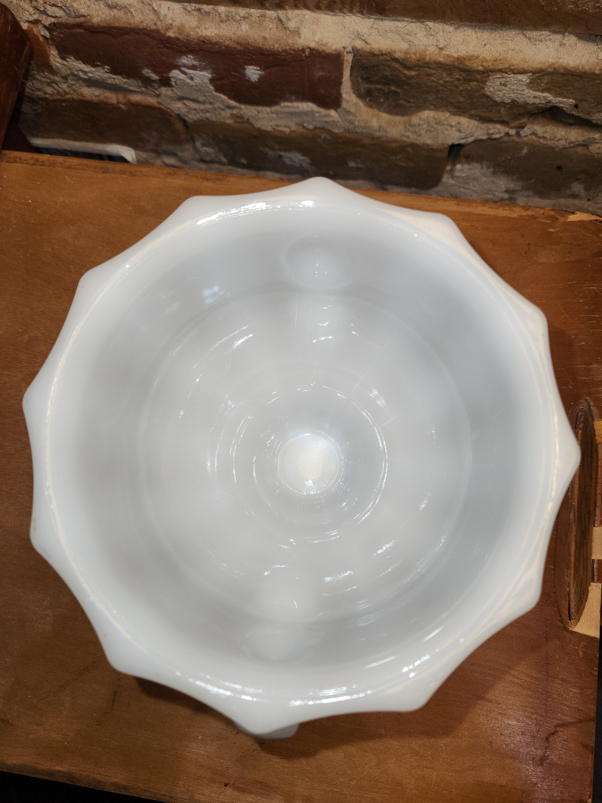 Vintage E.O. Brody Co. MJ-46 Milk Glass Fruit Compose Pestal Vase Candy Dish Trinket Cleveland Ohio USA J-2537 mg8