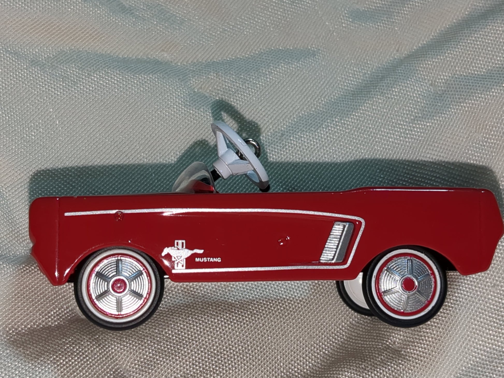 Vintage Hallmark Keepsake Ornament 1964 1/2 Ford Mustang 13th in Kiddie Car Classics Series 2006 HH410