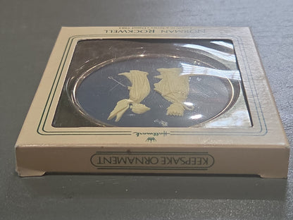 Vintage Hallmark Keepsake Norman Rockwell Cameo Ornament 4th in Series 1983
