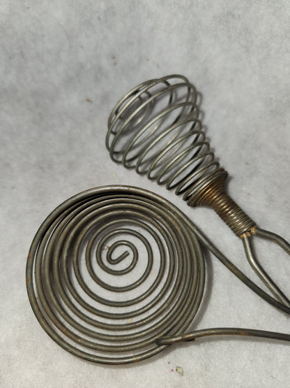 Vintage 2 piece kitchen metal wire coil beehive egg separator & wire coil whisk kit77