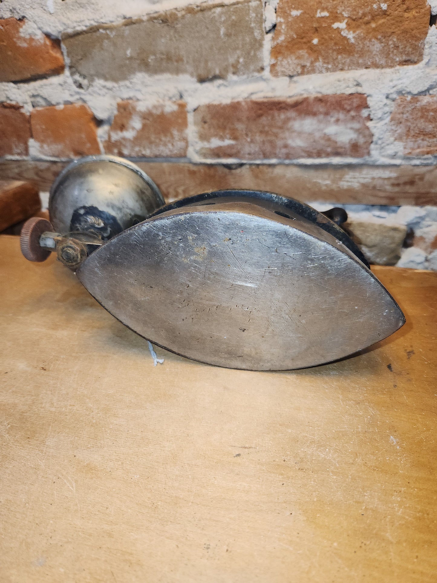 Vintage Gasoline Powered Sad Iron si5
