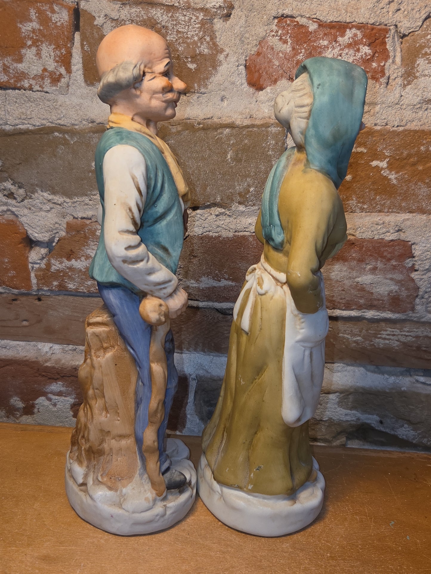 Vintage UCGC Bisque Porcelain Old Man & Old Woman Figurine Taiwain Cabbage 2fi