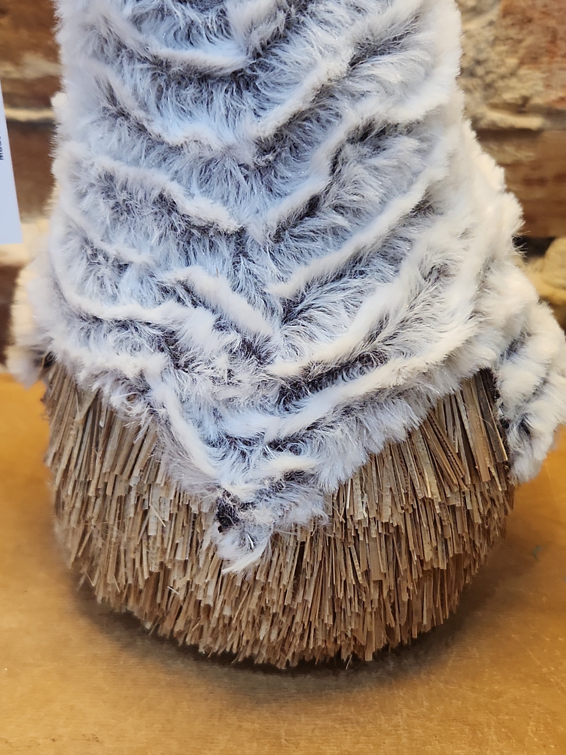 Gnome Soft Grey and White Hat White Breard Natural Body gn02