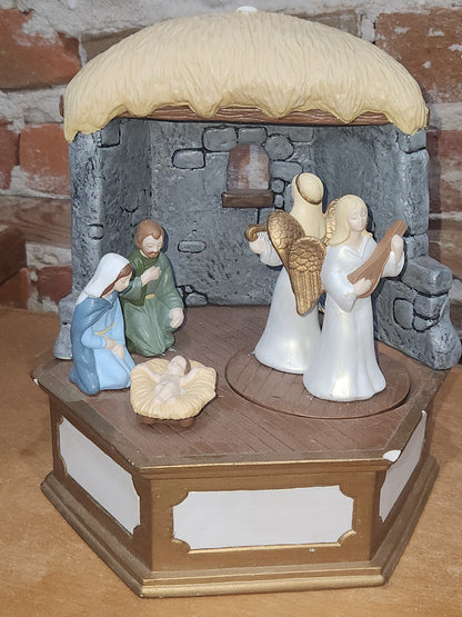 Vintage Ceramic Nativity Made From Scioto Mold AS IS Music Box Does Not Work