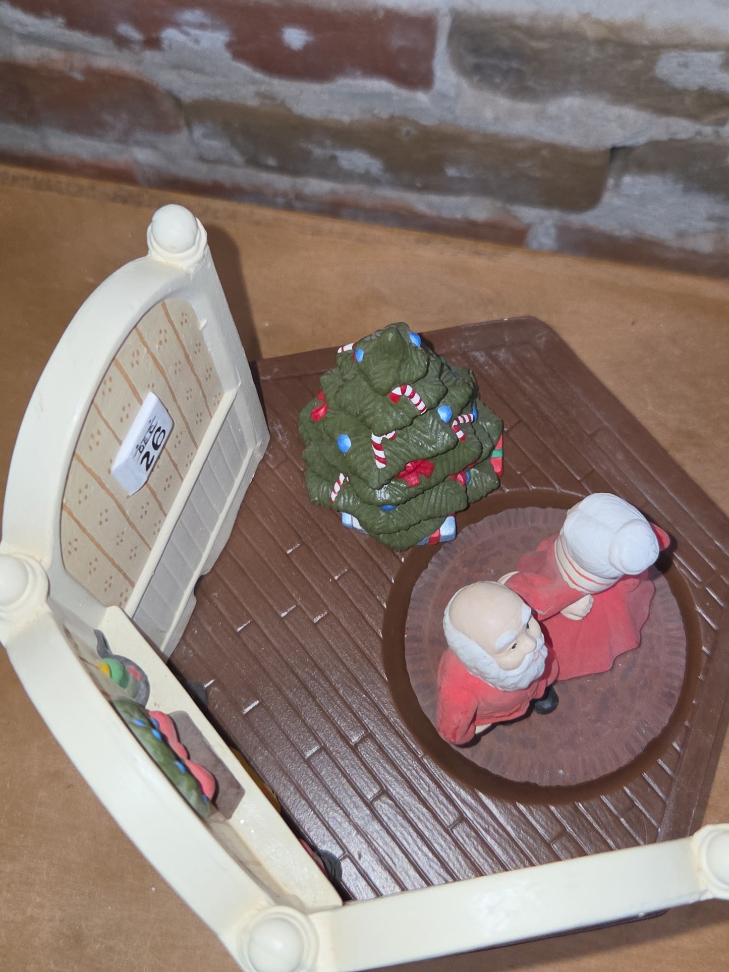 Vintage Ceramic December 26th Dancing Santa Mrs Claus made from Scioto Molds 1983 AS IS No Music Box