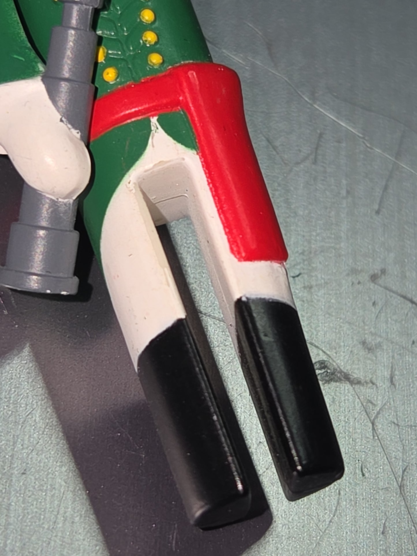Vintage Hallmark Keepsake Ornament Miniature Clothespin Captain ornament 5th in Series 1986 hos5